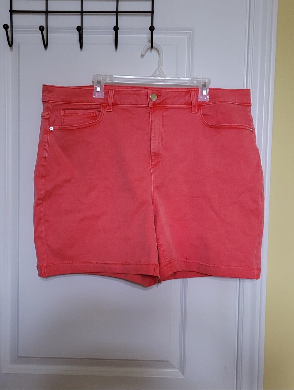 Love & Legend shorts distressed cut off denim style faded red plus size 22